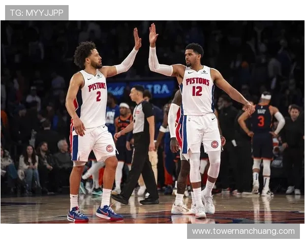 活塞半场四将三犯埋下隐患两名主力陷入危机下半场走势成悬念将至